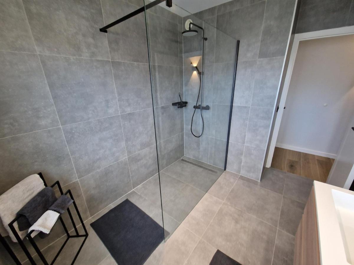 אוסטנדה Luxueus, Ruim Appartement Op 350M Van Het Strand מראה חיצוני תמונה
